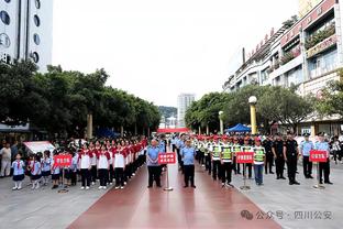 布冯：穆帅在欧战中创造了两个奇迹，但是在联赛中人们期望更高