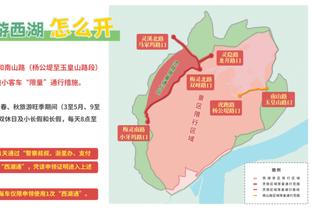 与梅西合影、握手，小球迷开心得蹦蹦跳跳